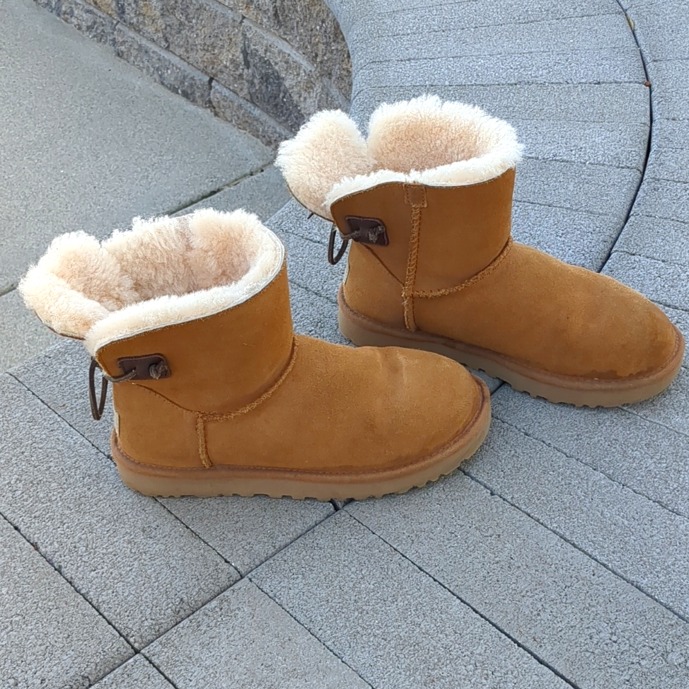Fuzzy Uggs